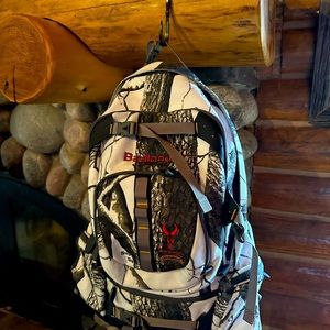 Badlands super day pack